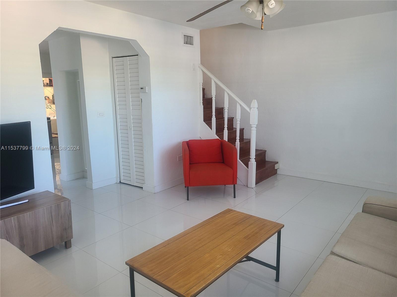 812 86th St 1, Miami Beach, Florida 33141, 3 Bedrooms Bedrooms, ,2 BathroomsBathrooms,Residentiallease,For Rent,812 86th St 1,A11537799