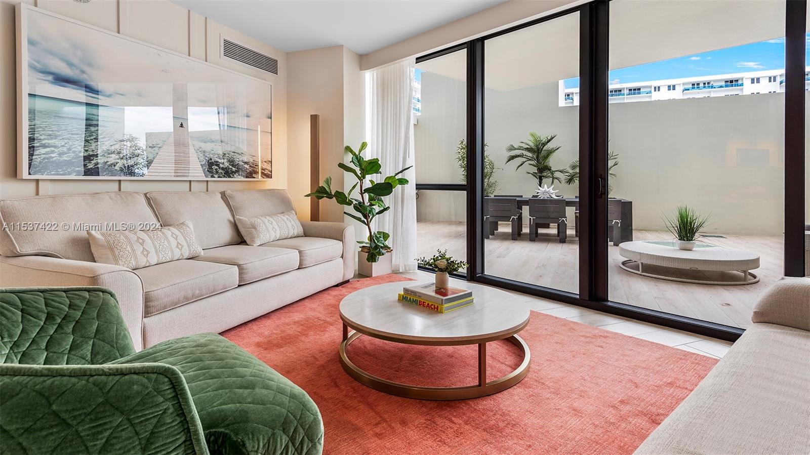 2201 Collins Ave, Miami Beach, FL, 33139 United States, 2 Bedrooms Bedrooms, ,2 BathroomsBathrooms,Residential,For Sale,Collins Ave,A11537422