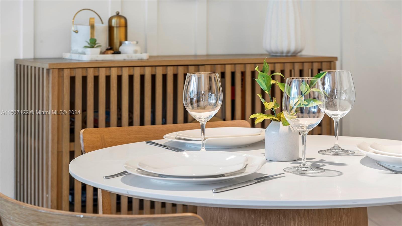 2201 Collins Ave, Miami Beach, FL, 33139 United States, 2 Bedrooms Bedrooms, ,2 BathroomsBathrooms,Residential,For Sale,Collins Ave,A11537422