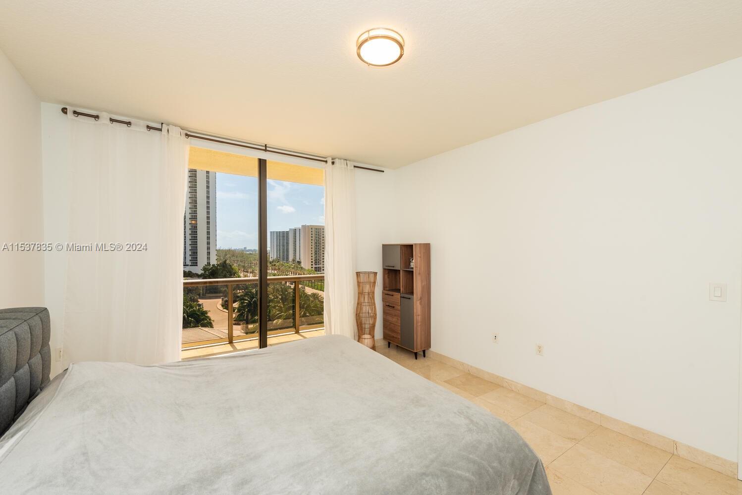 16275 COLLINS AV 804, Sunny Isles Beach, Florida 33160, 2 Bedrooms Bedrooms, ,2 BathroomsBathrooms,Residentiallease,For Rent,16275 COLLINS AV 804,A11537835