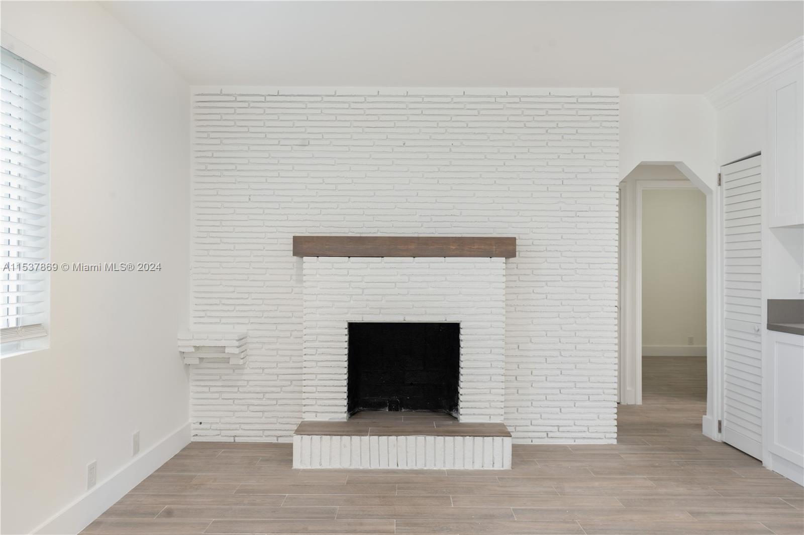 1818 Sherman St 1, Hollywood, Florida 33020, 2 Bedrooms Bedrooms, ,1 BathroomBathrooms,Residentiallease,For Rent,1818 Sherman St 1,A11537869