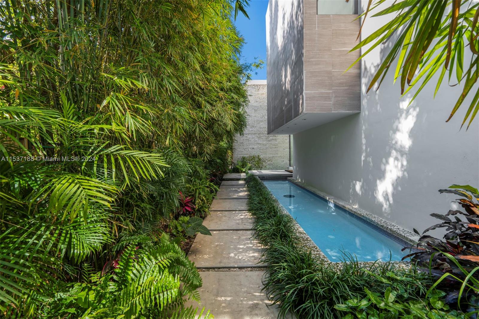 1415 W 24th St, Miami Beach, Florida 33140, 5 Bedrooms Bedrooms, ,6 BathroomsBathrooms,Residential,For Sale,1415 W 24th St,A11537188