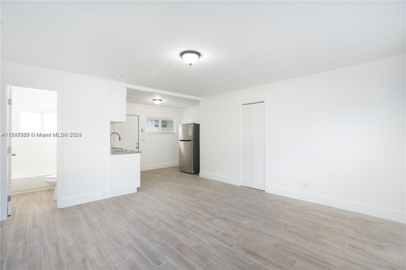 1818 Sherman St 2, Hollywood, Florida 33020, ,1 BathroomBathrooms,Residentiallease,For Rent,1818 Sherman St 2,A11537885