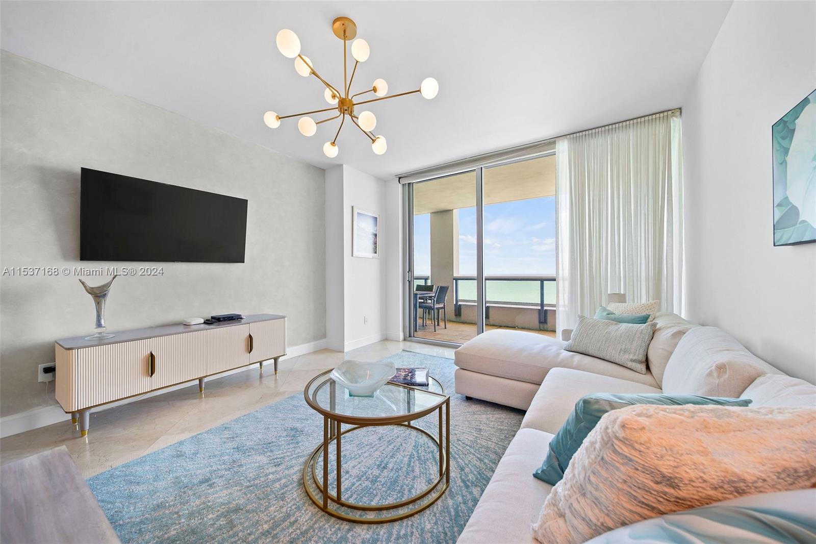 6799 Collins Ave PH04, Miami Beach, Florida 33141, 2 Bedrooms Bedrooms, ,2 BathroomsBathrooms,Residentiallease,For Rent,6799 Collins Ave PH04,A11537168