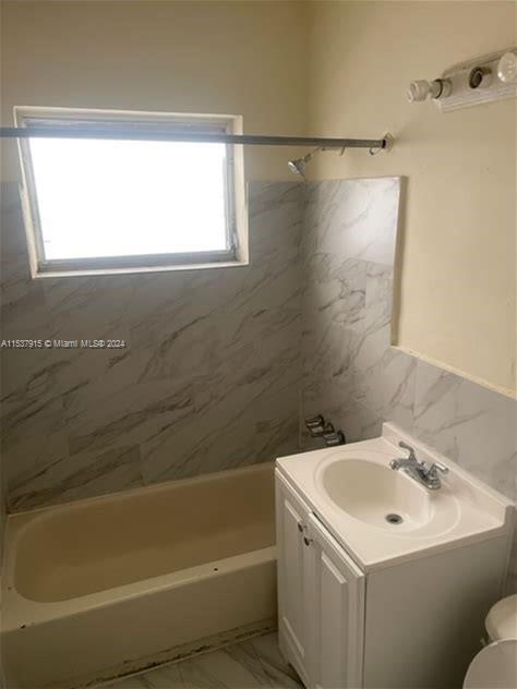 2121 biarritz dr 7, Miami Beach, Florida 33141, 1 Bedroom Bedrooms, ,1 BathroomBathrooms,Residentiallease,For Rent,2121 biarritz dr 7,A11537915