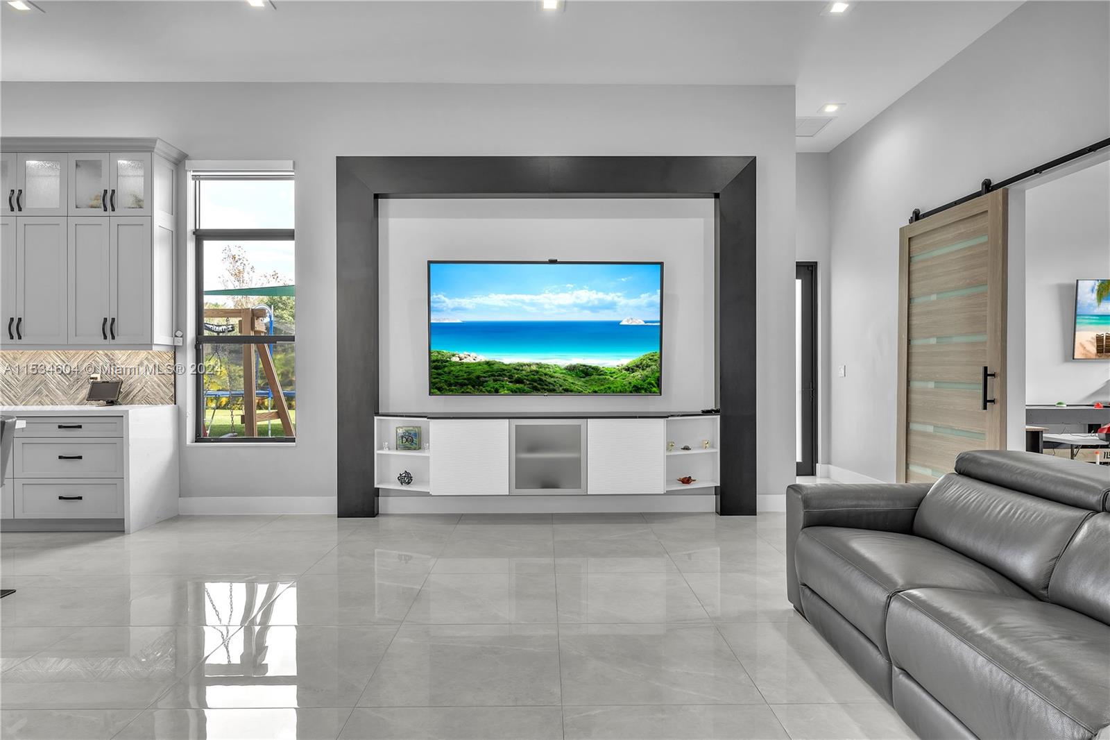 18900 49th St, Southwest Ranches, FL, 33332 United States, 5 Bedrooms Bedrooms, ,6 BathroomsBathrooms,Residential,For Sale,49th St,A11534604