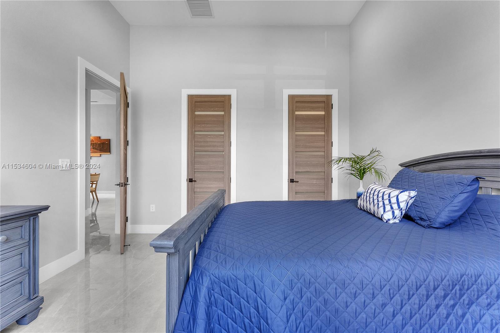 18900 49th St, Southwest Ranches, FL, 33332 United States, 5 Bedrooms Bedrooms, ,6 BathroomsBathrooms,Residential,For Sale,49th St,A11534604