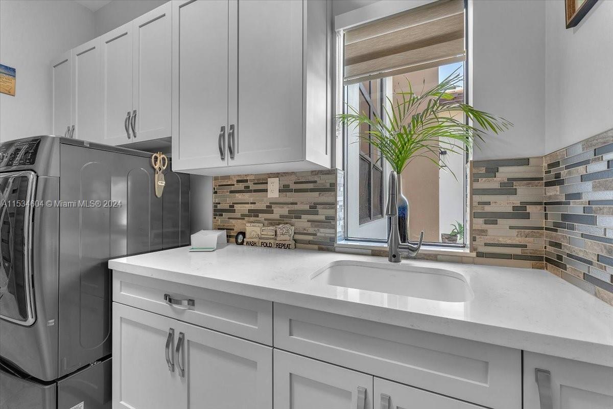 18900 49th St, Southwest Ranches, FL, 33332 United States, 5 Bedrooms Bedrooms, ,6 BathroomsBathrooms,Residential,For Sale,49th St,A11534604