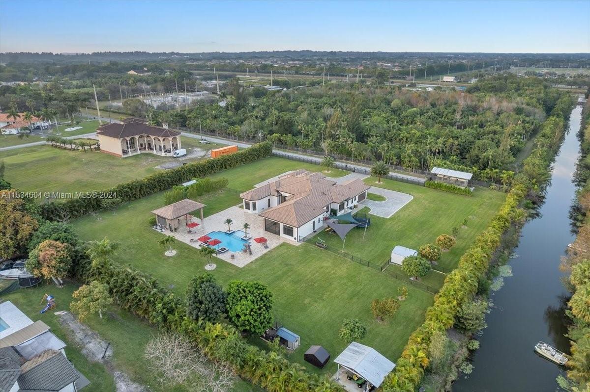 18900 49th St, Southwest Ranches, FL, 33332 United States, 5 Bedrooms Bedrooms, ,6 BathroomsBathrooms,Residential,For Sale,49th St,A11534604