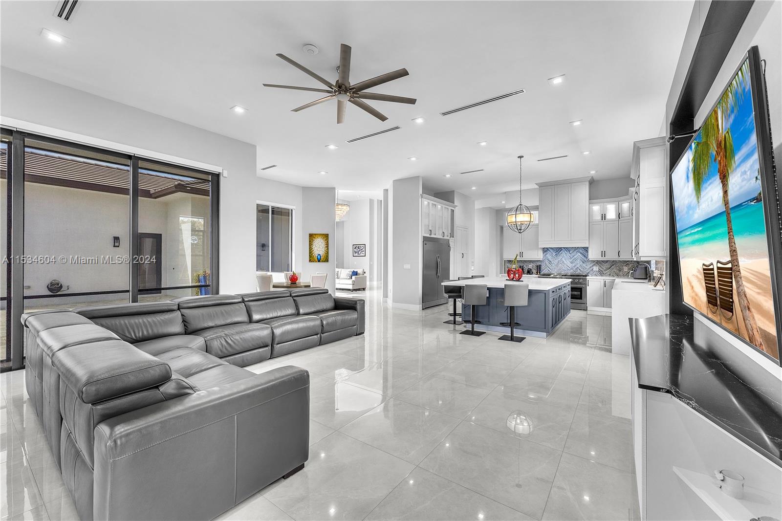 18900 49th St, Southwest Ranches, FL, 33332 United States, 5 Bedrooms Bedrooms, ,6 BathroomsBathrooms,Residential,For Sale,49th St,A11534604