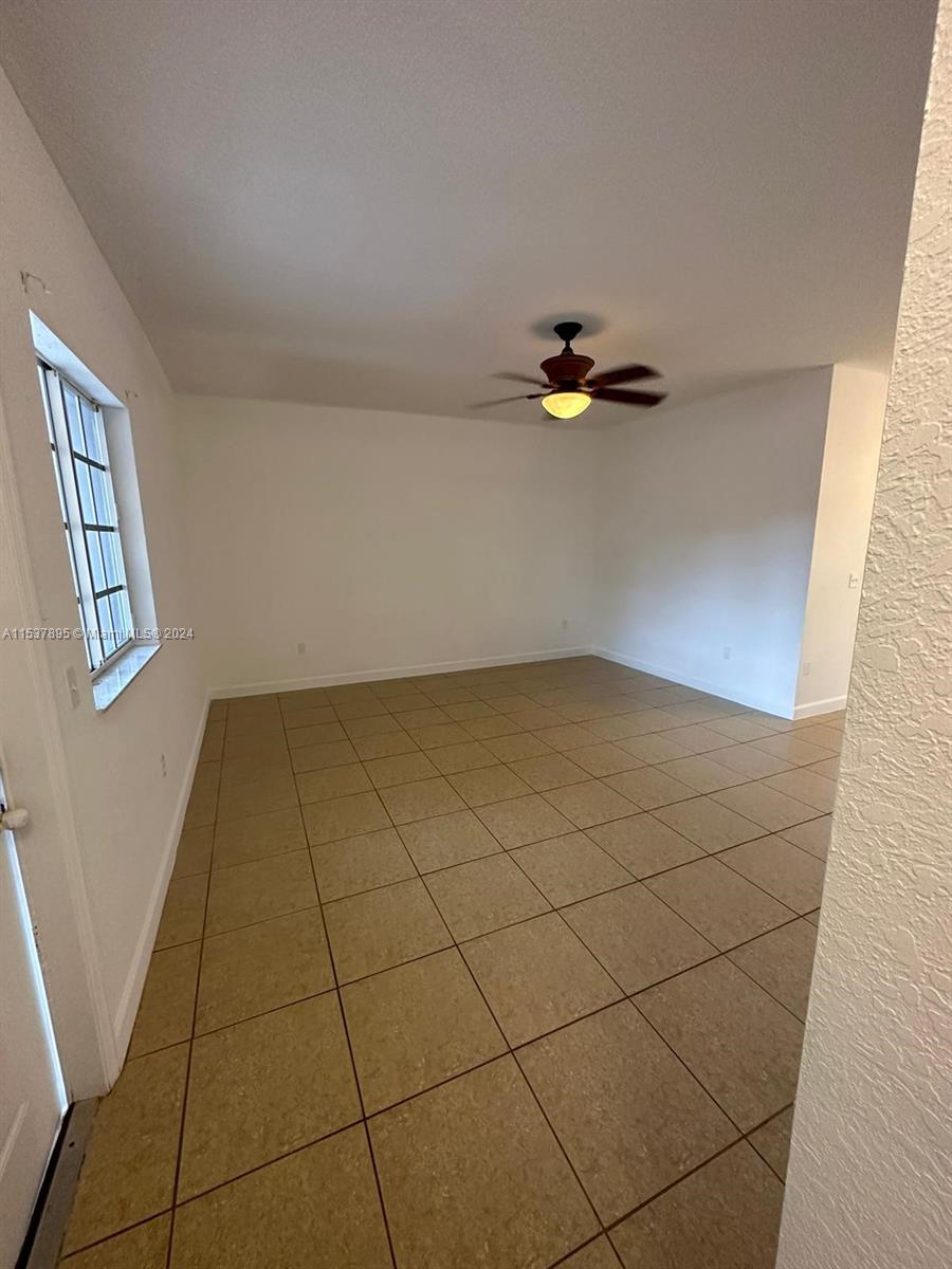 2589 NE 4th St 205, Homestead, Florida 33033, 2 Bedrooms Bedrooms, ,2 BathroomsBathrooms,Residential,For Sale,2589 NE 4th St 205,A11537895