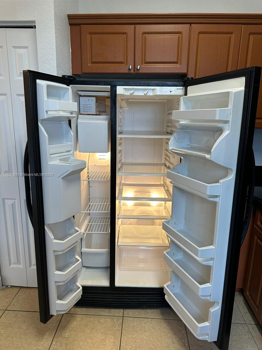 2589 NE 4th St 205, Homestead, Florida 33033, 2 Bedrooms Bedrooms, ,2 BathroomsBathrooms,Residential,For Sale,2589 NE 4th St 205,A11537895