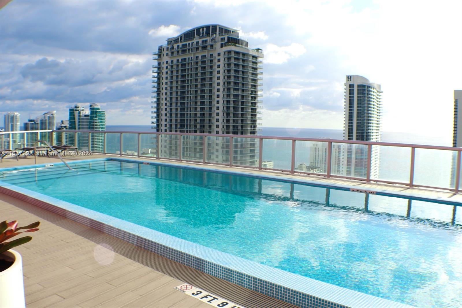 2602 E Hallandale Beach Blvd R306, Hallandale Beach, Florida 33009, 2 Bedrooms Bedrooms, ,2 BathroomsBathrooms,Residential,For Sale,2602 E Hallandale Beach Blvd R306,A11537923