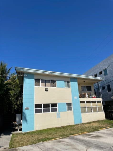 2121 Biarritz Dr 4, Miami Beach, Florida 33141, 2 Bedrooms Bedrooms, ,2 BathroomsBathrooms,Residentiallease,For Rent,2121 Biarritz Dr 4,A11537924