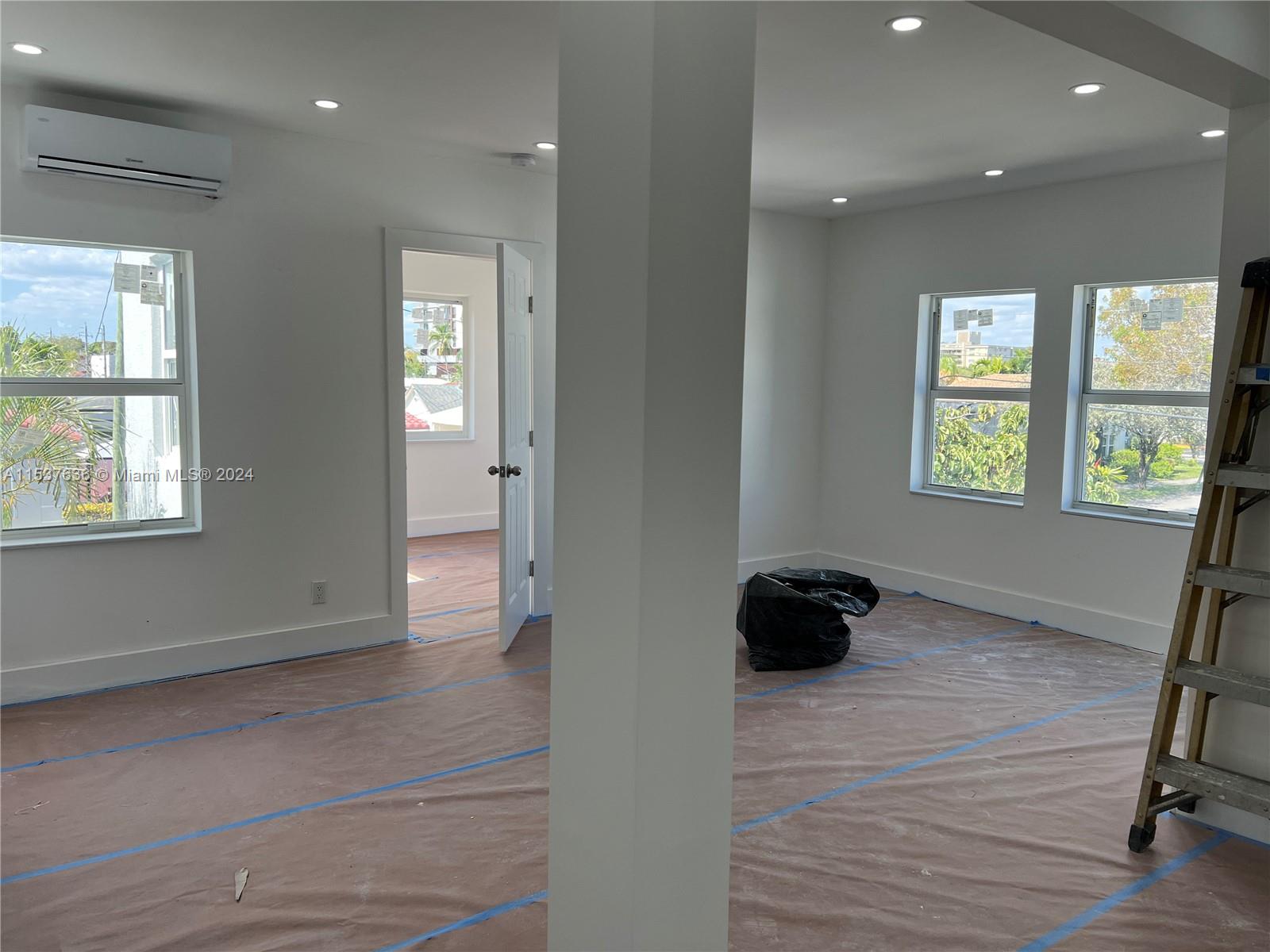 1015 S 17th Ave 3, Hollywood, Florida 33020, 1 Bedroom Bedrooms, ,1 BathroomBathrooms,Residentiallease,For Rent,1015 S 17th Ave 3,A11537636