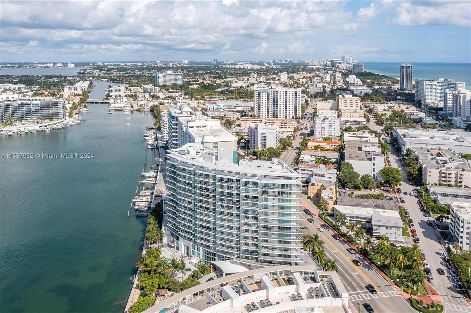 6700 Indian Creek Dr PH8, Miami Beach, Florida 33141, 3 Bedrooms Bedrooms, ,3 BathroomsBathrooms,Residential,For Sale,6700 Indian Creek Dr PH8,A11537932