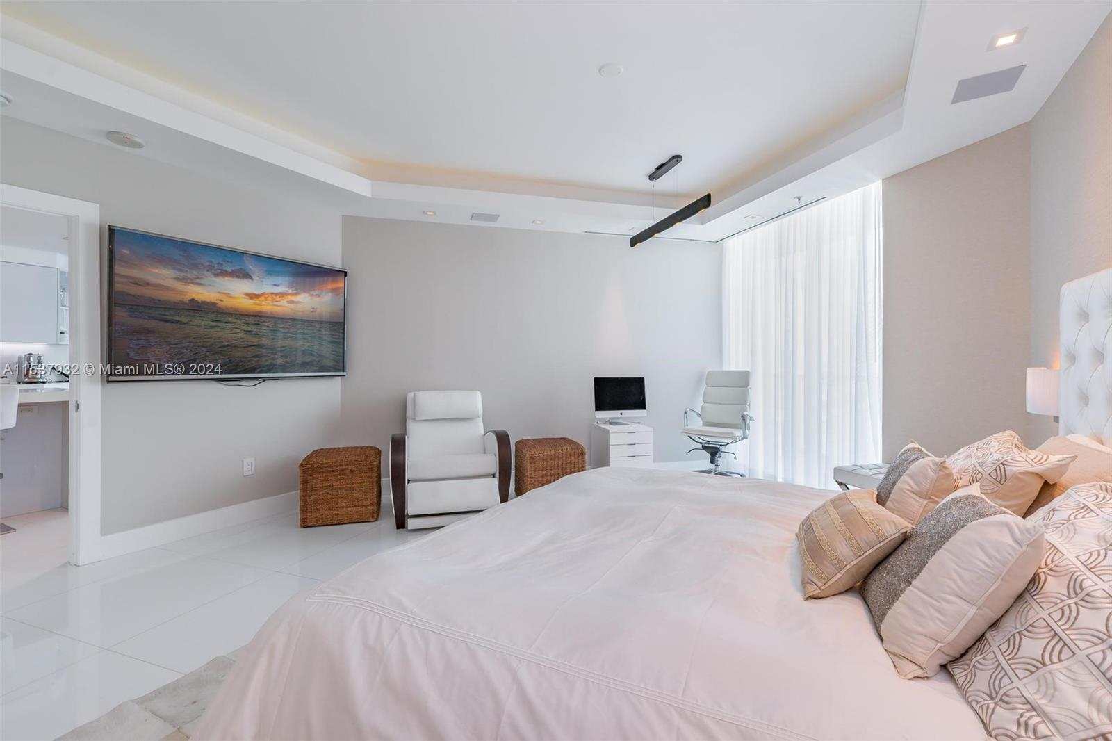 6700 Indian Creek Dr PH8, Miami Beach, Florida 33141, 3 Bedrooms Bedrooms, ,3 BathroomsBathrooms,Residential,For Sale,6700 Indian Creek Dr PH8,A11537932