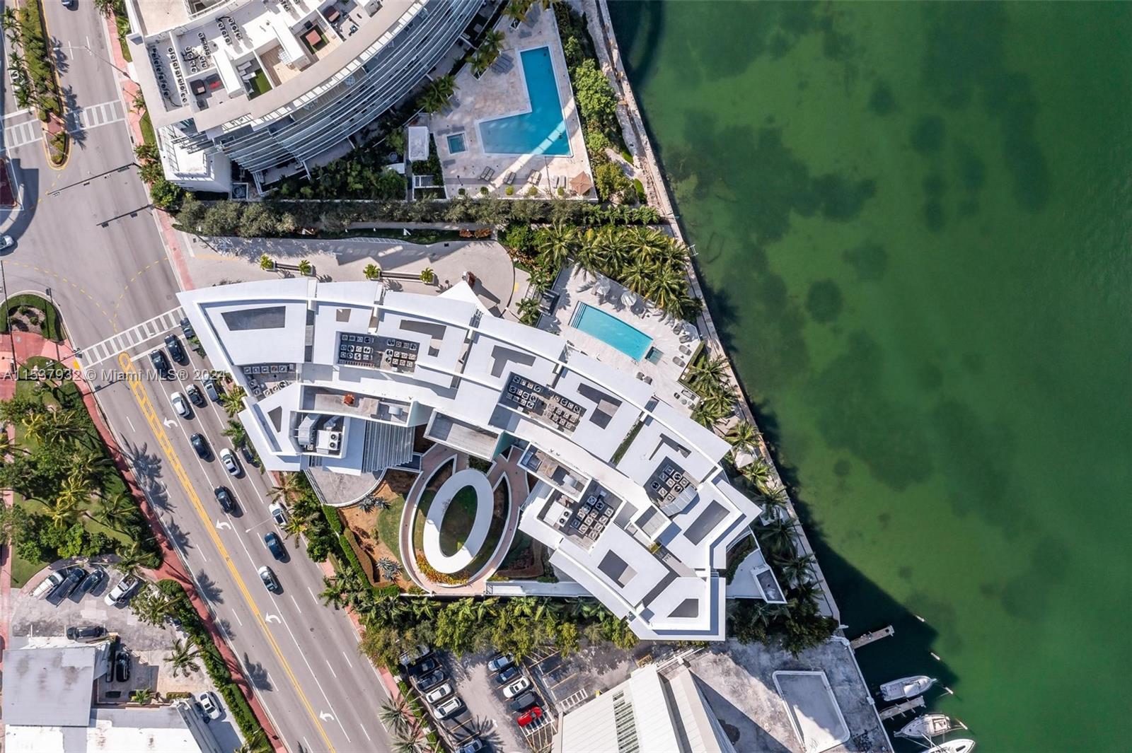 6700 Indian Creek Dr PH8, Miami Beach, Florida 33141, 3 Bedrooms Bedrooms, ,3 BathroomsBathrooms,Residential,For Sale,6700 Indian Creek Dr PH8,A11537932