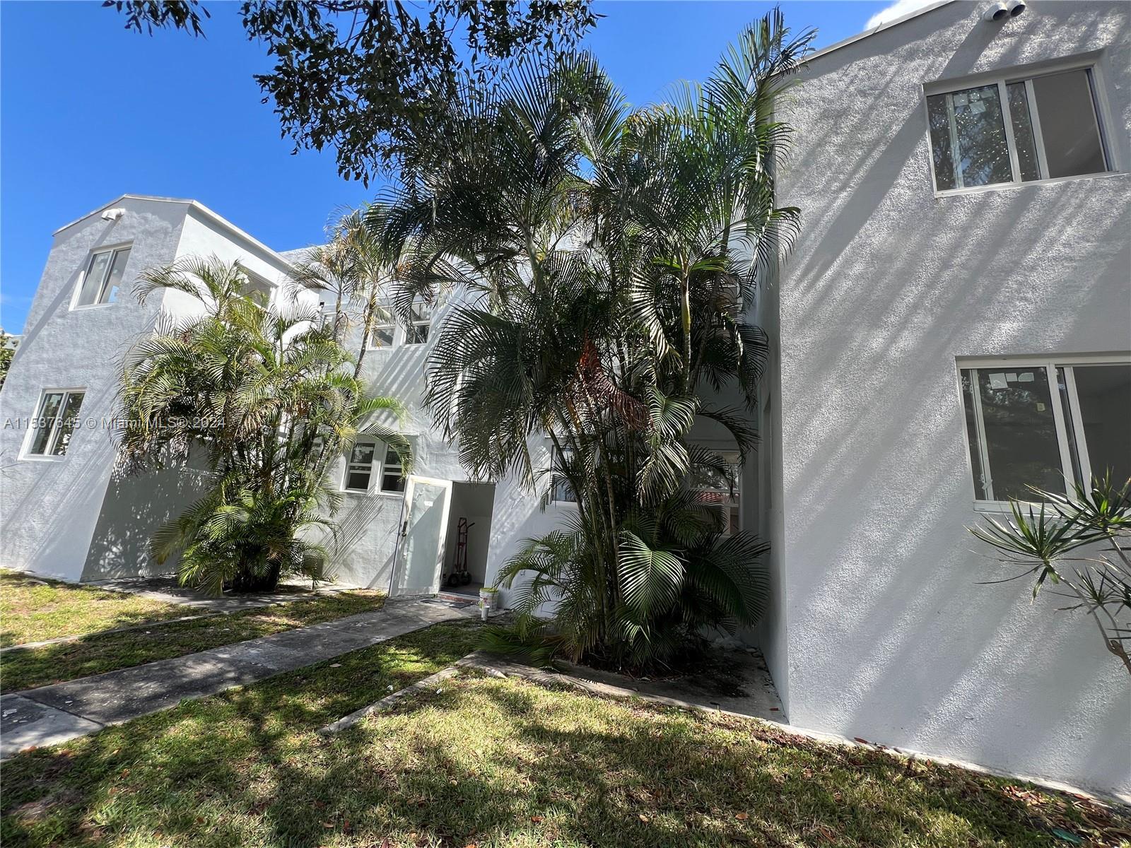 1015 S 17th Ave 5, Hollywood, Florida 33020, 1 Bedroom Bedrooms, ,1 BathroomBathrooms,Residentiallease,For Rent,1015 S 17th Ave 5,A11537645