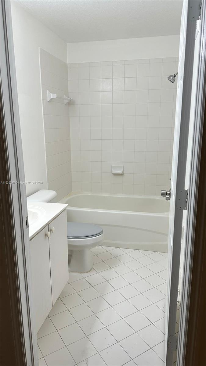 2930 SE 13th Ave 203-52, Homestead, Florida 33035, 2 Bedrooms Bedrooms, ,2 BathroomsBathrooms,Residential,For Sale,2930 SE 13th Ave 203-52,A11536247