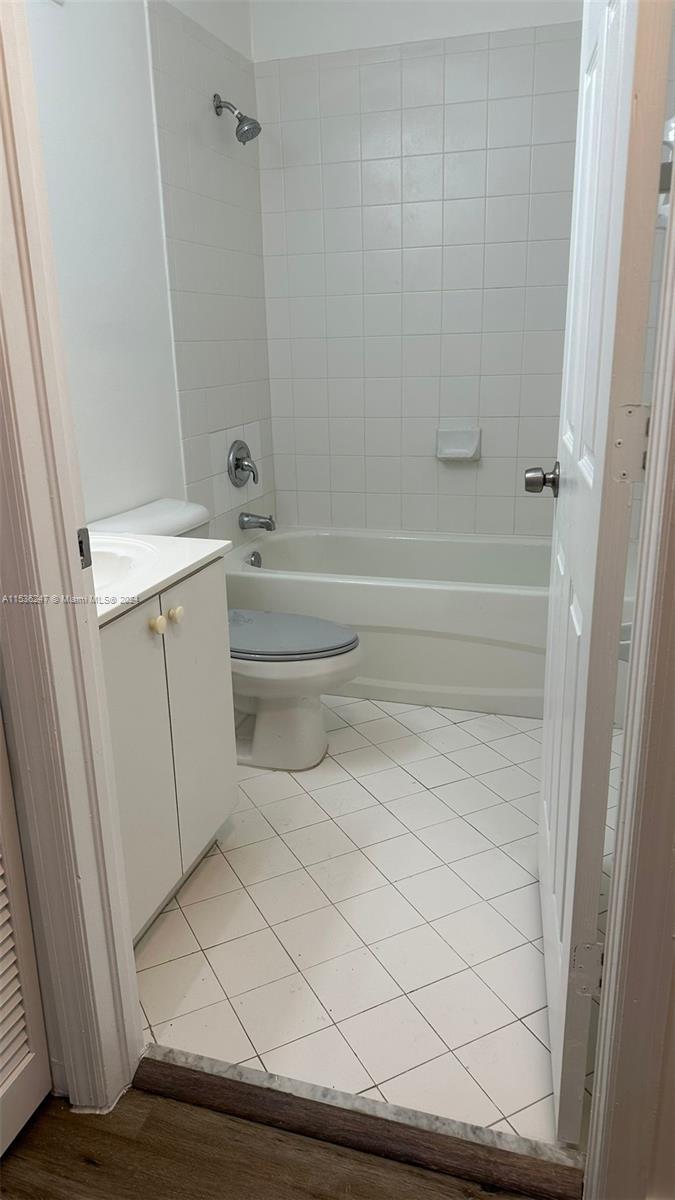 2930 SE 13th Ave 203-52, Homestead, Florida 33035, 2 Bedrooms Bedrooms, ,2 BathroomsBathrooms,Residential,For Sale,2930 SE 13th Ave 203-52,A11536247