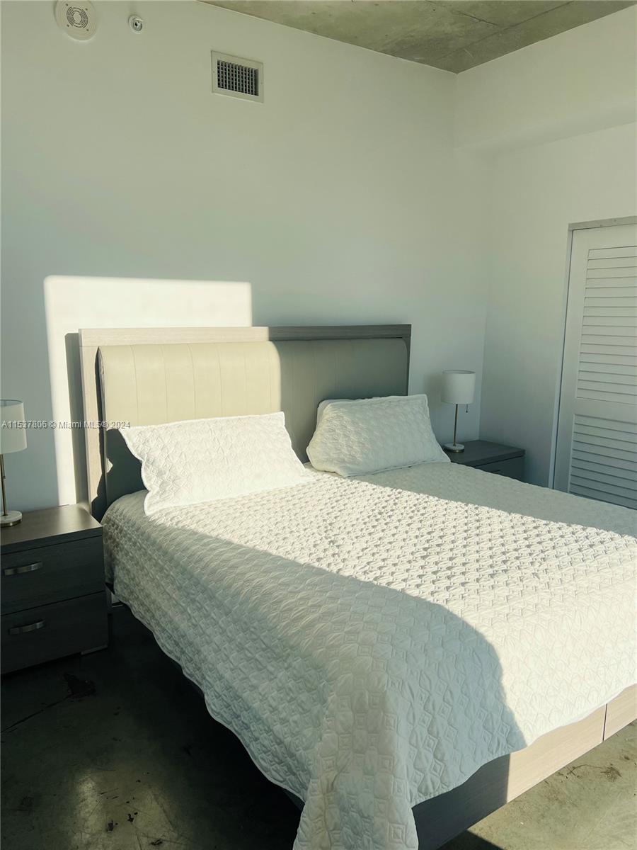 151 SE 1st St 1610, Miami, Florida 33131, 1 Bedroom Bedrooms, ,1 BathroomBathrooms,Residential,For Sale,151 SE 1st St 1610,A11537806