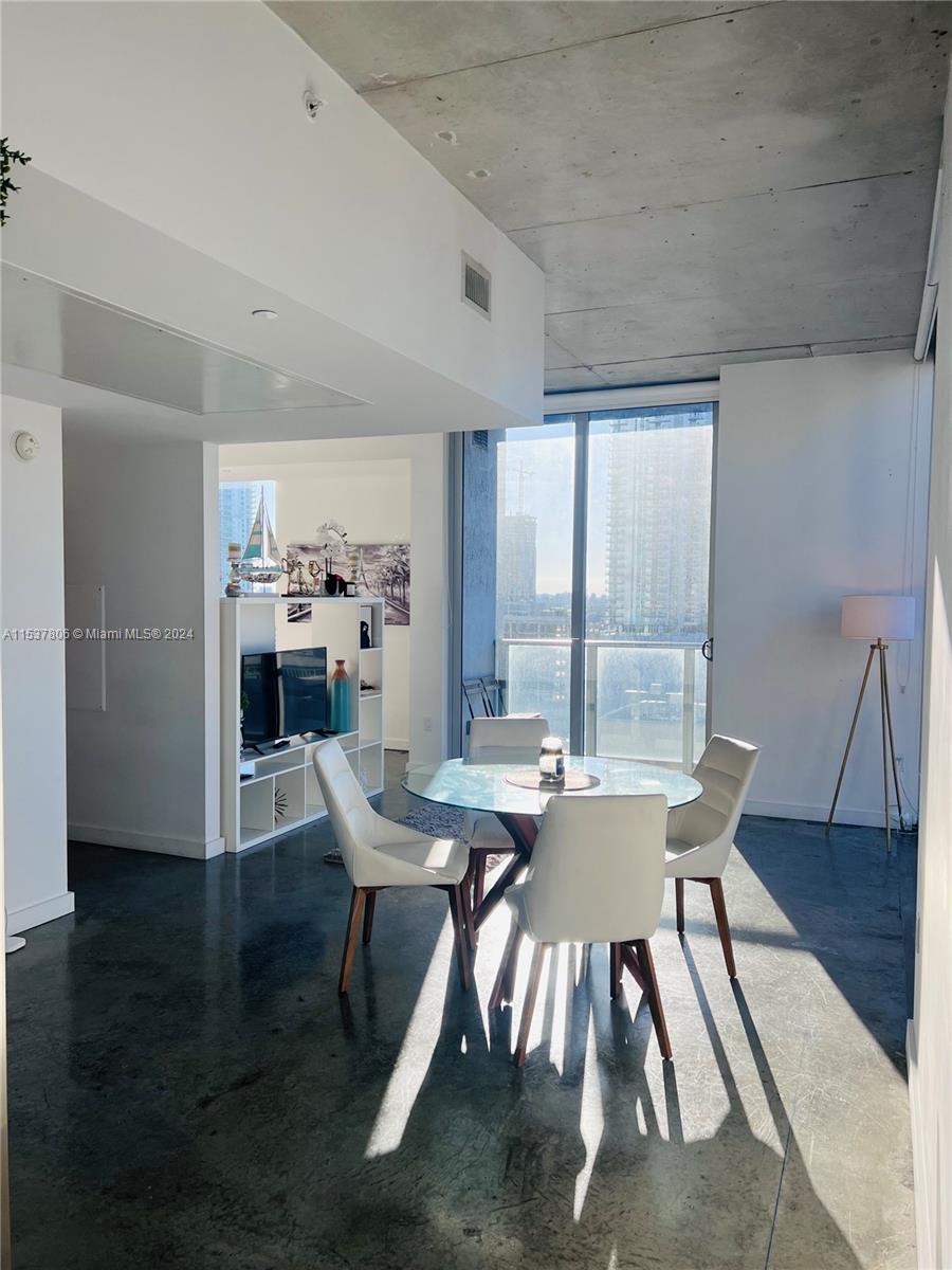 151 SE 1st St 1610, Miami, Florida 33131, 1 Bedroom Bedrooms, ,1 BathroomBathrooms,Residential,For Sale,151 SE 1st St 1610,A11537806