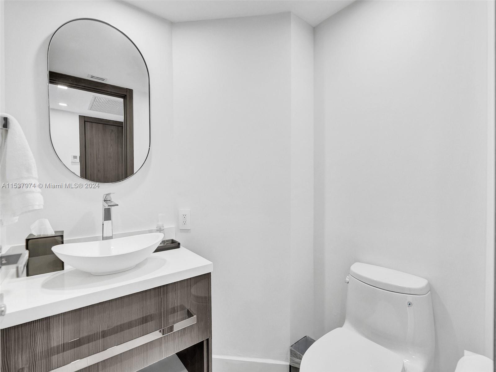 19333 collins ave, Sunny Isles Beach, FL, 33160 United States, 3 Bedrooms Bedrooms, ,4 BathroomsBathrooms,Residential,For Sale,collins ave,A11537974