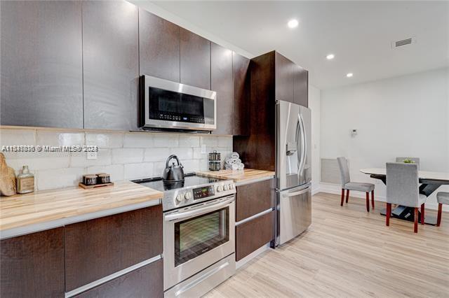 9816 N Miami Ave, Miami Shores, Florida 33150, 3 Bedrooms Bedrooms, ,2 BathroomsBathrooms,Residentiallease,For Rent,9816 N Miami Ave,A11537036