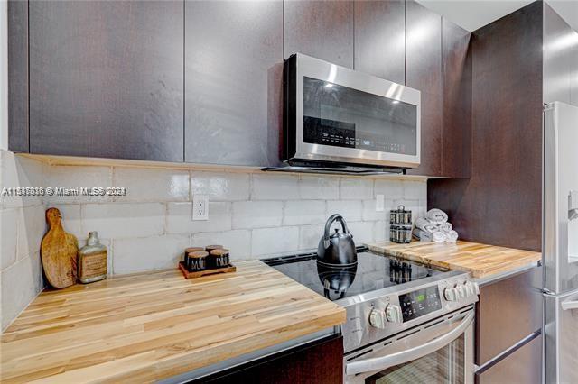 9816 N Miami Ave, Miami Shores, Florida 33150, 3 Bedrooms Bedrooms, ,2 BathroomsBathrooms,Residentiallease,For Rent,9816 N Miami Ave,A11537036