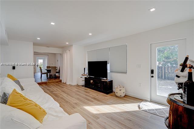 9816 N Miami Ave, Miami Shores, Florida 33150, 3 Bedrooms Bedrooms, ,2 BathroomsBathrooms,Residentiallease,For Rent,9816 N Miami Ave,A11537036