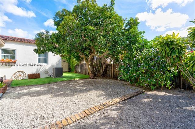 9816 N Miami Ave, Miami Shores, Florida 33150, 3 Bedrooms Bedrooms, ,2 BathroomsBathrooms,Residentiallease,For Rent,9816 N Miami Ave,A11537036