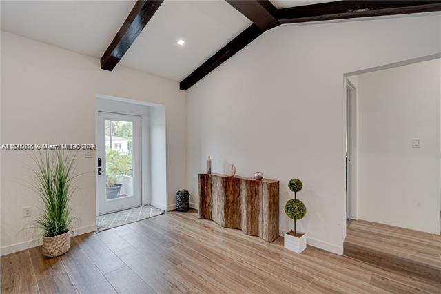 9816 N Miami Ave, Miami Shores, Florida 33150, 3 Bedrooms Bedrooms, ,2 BathroomsBathrooms,Residentiallease,For Rent,9816 N Miami Ave,A11537036