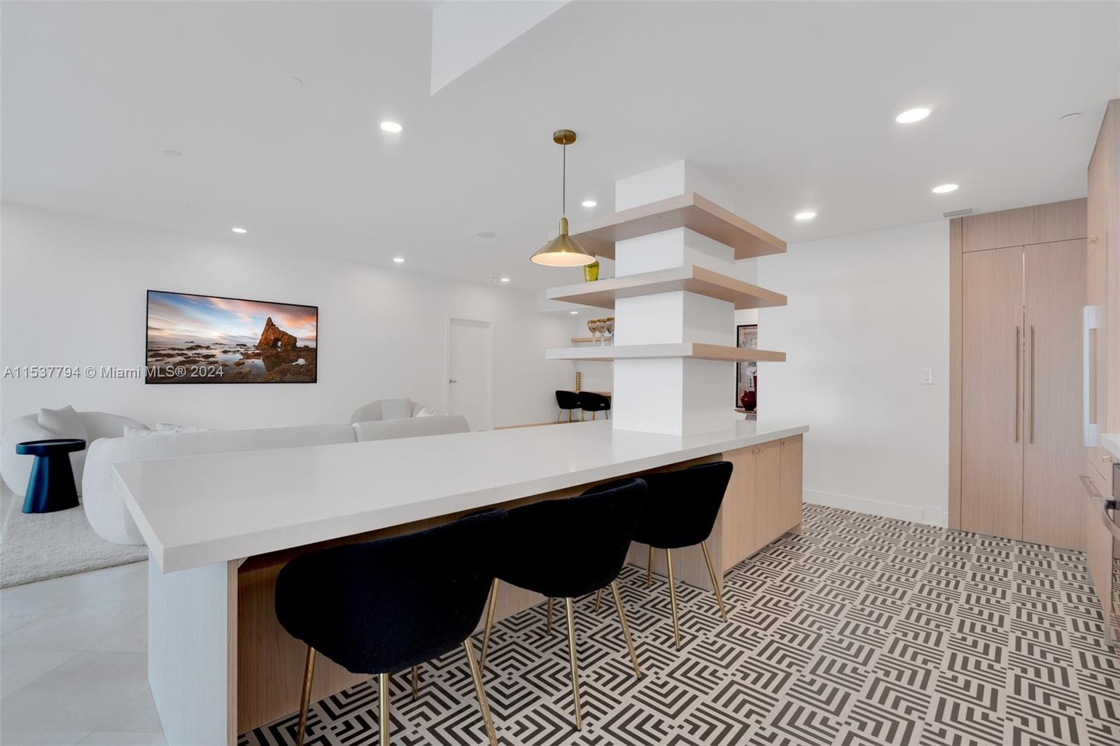 10101 Collins Ave 7D, Bal Harbour, Florida 33154, 2 Bedrooms Bedrooms, ,3 BathroomsBathrooms,Residential,For Sale,10101 Collins Ave 7D,A11537794