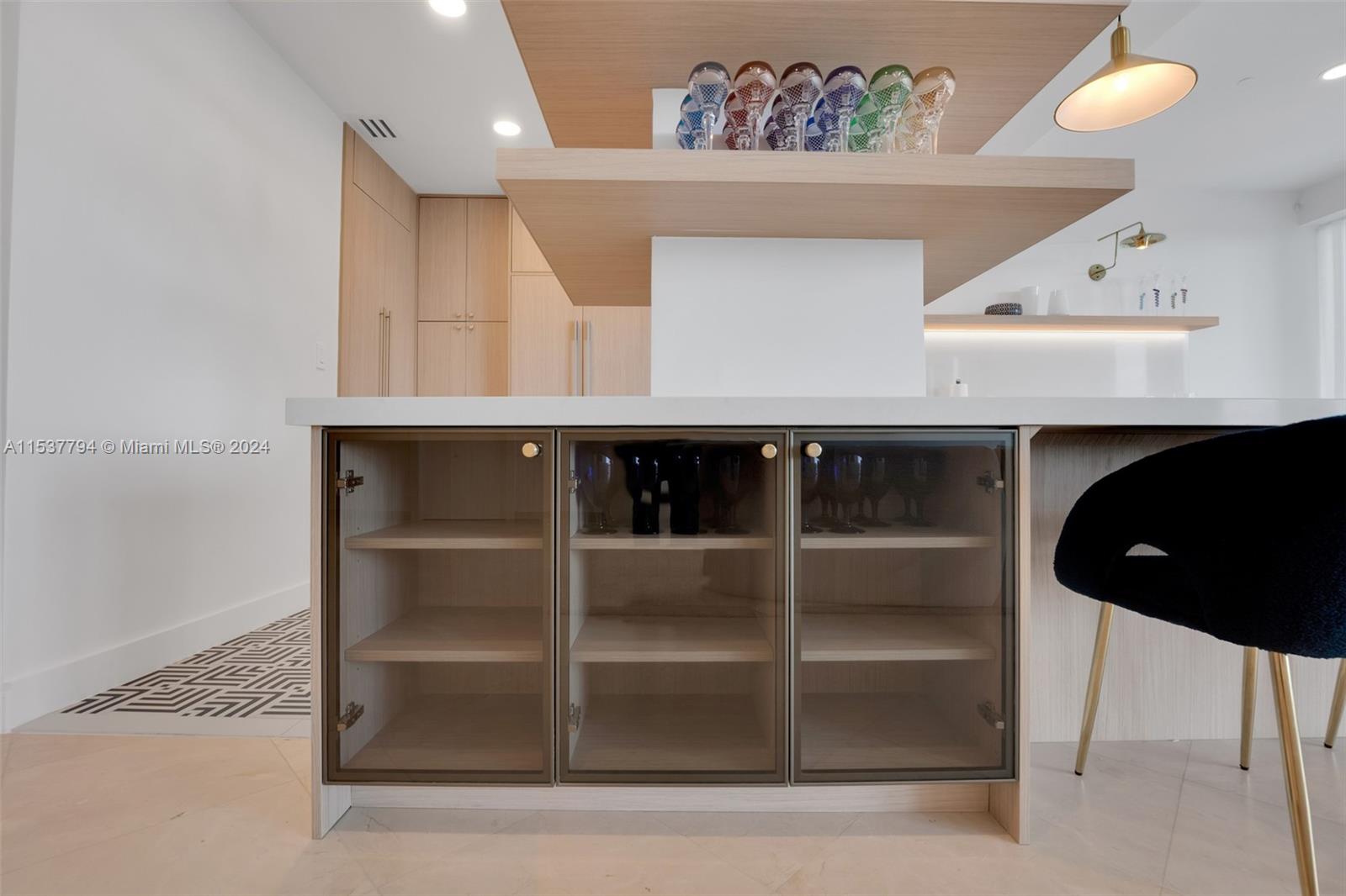 10101 Collins Ave, Bal Harbour, FL, 33154 United States, 2 Bedrooms Bedrooms, ,3 BathroomsBathrooms,Residential,For Sale,Collins Ave,A11537794