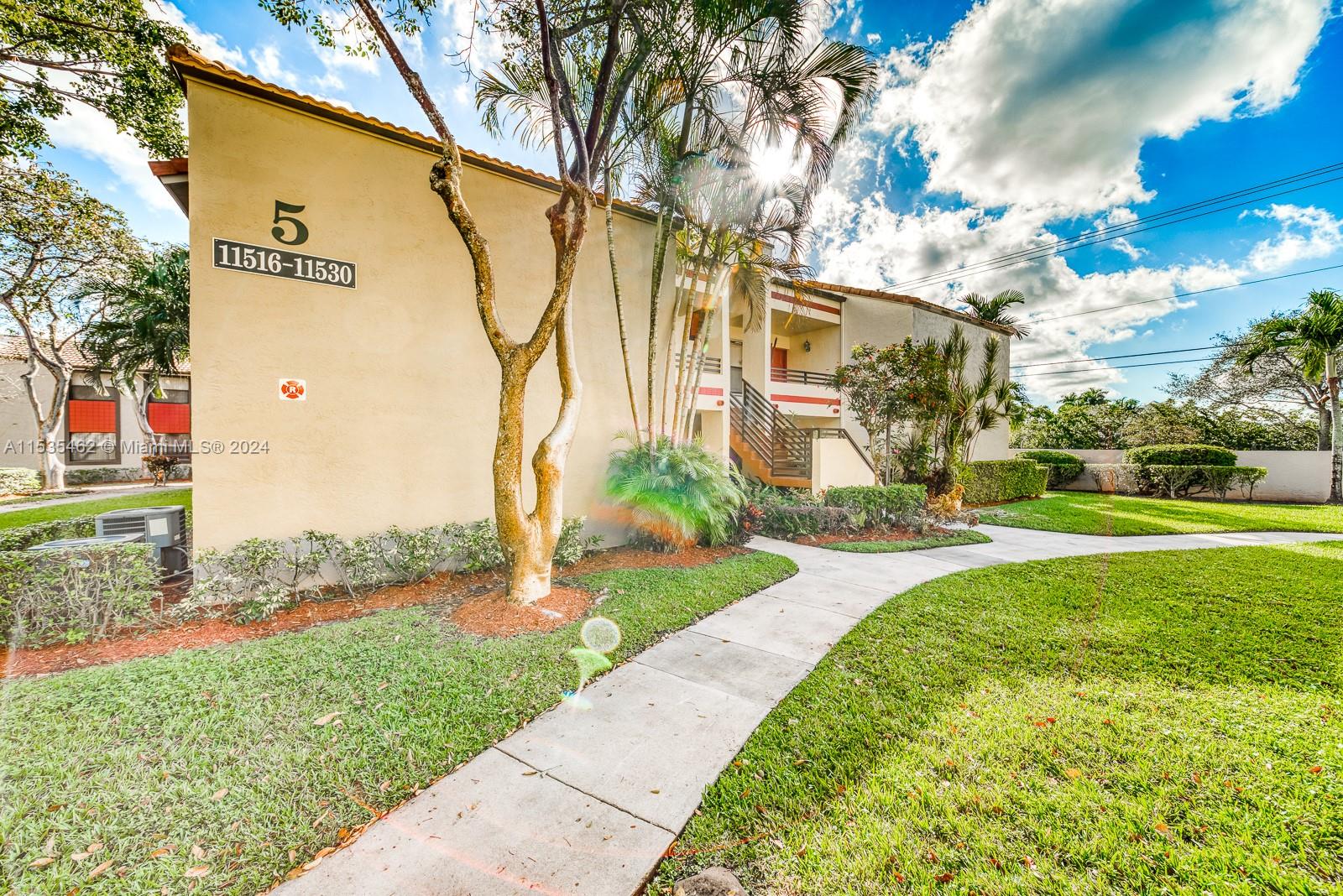 11530 10th St, Pembroke Pines, FL, 33026 United States, 2 Bedrooms Bedrooms, ,2 BathroomsBathrooms,Residential,For Sale,10th St,A11535462