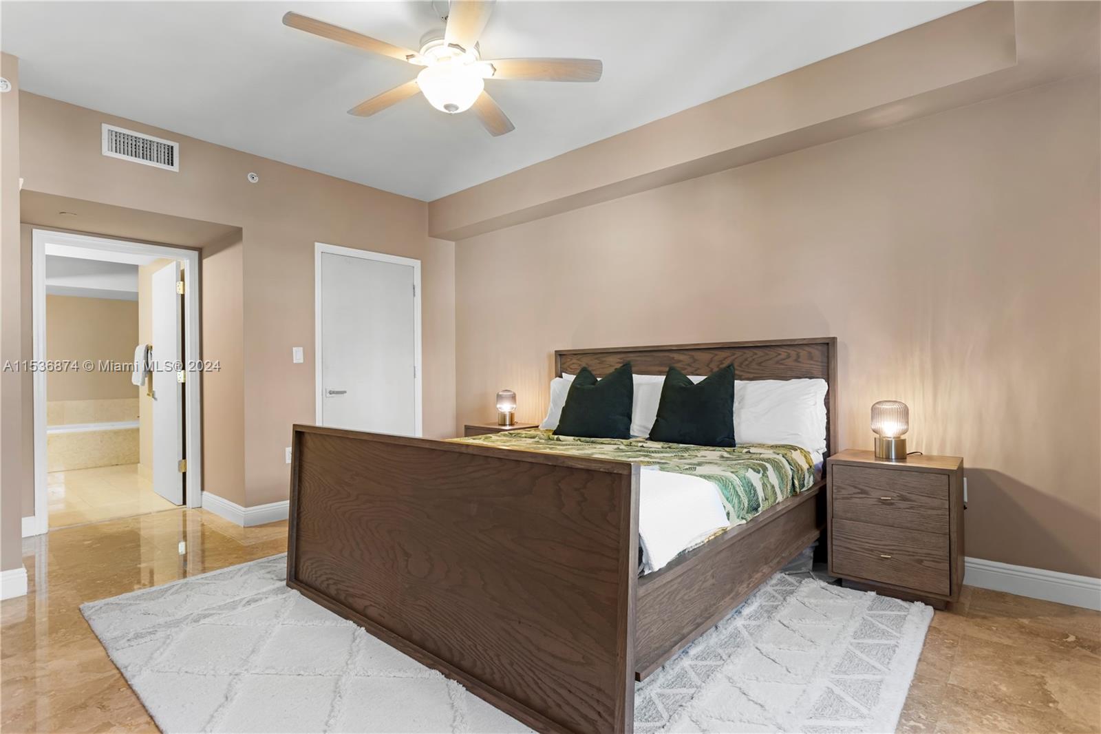 19900 E Country Club Dr 518, Aventura, Florida 33180, 2 Bedrooms Bedrooms, ,2 BathroomsBathrooms,Residential,For Sale,19900 E Country Club Dr 518,A11536874