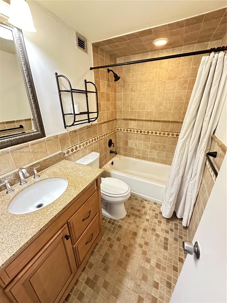 Sunny Isles Beach, FL, 33160 United States, 1 Bedroom Bedrooms, ,1 BathroomBathrooms,Residential,For Sale,A11538020