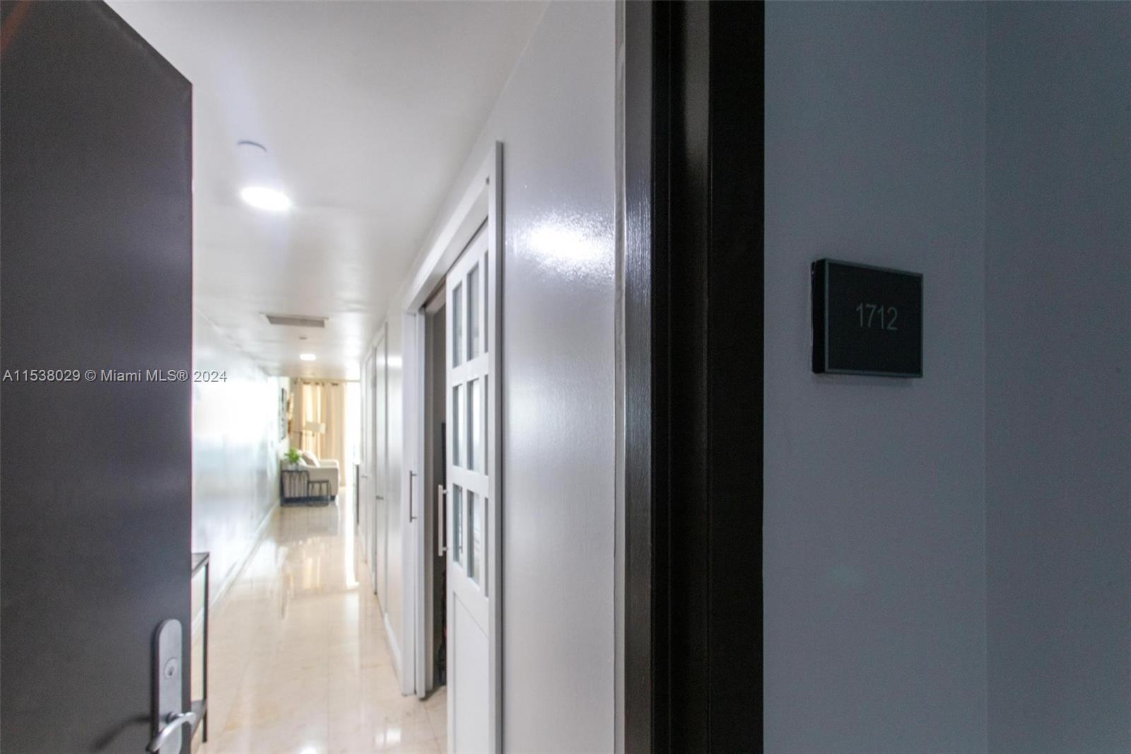 1830 S Ocean Dr 1712, Hallandale Beach, Florida 33009, 1 Bedroom Bedrooms, ,1 BathroomBathrooms,Residentiallease,For Rent,1830 S Ocean Dr 1712,A11538029