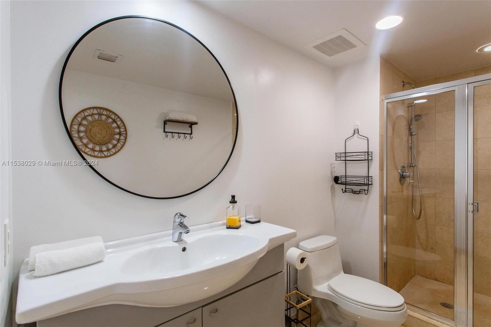 1830 S Ocean Dr 1712, Hallandale Beach, Florida 33009, 1 Bedroom Bedrooms, ,1 BathroomBathrooms,Residentiallease,For Rent,1830 S Ocean Dr 1712,A11538029