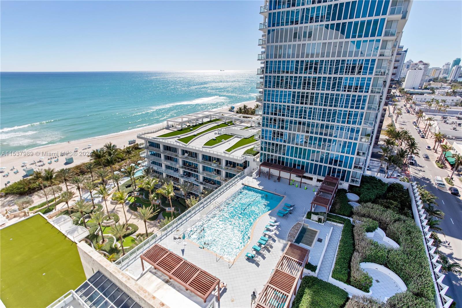 6801 Collins Ave LPH12( Door 01/02), Miami Beach, Florida 33141, 3 Bedrooms Bedrooms, ,3 BathroomsBathrooms,Residential,For Sale,6801 Collins Ave LPH12( Door 01/02),A11537989
