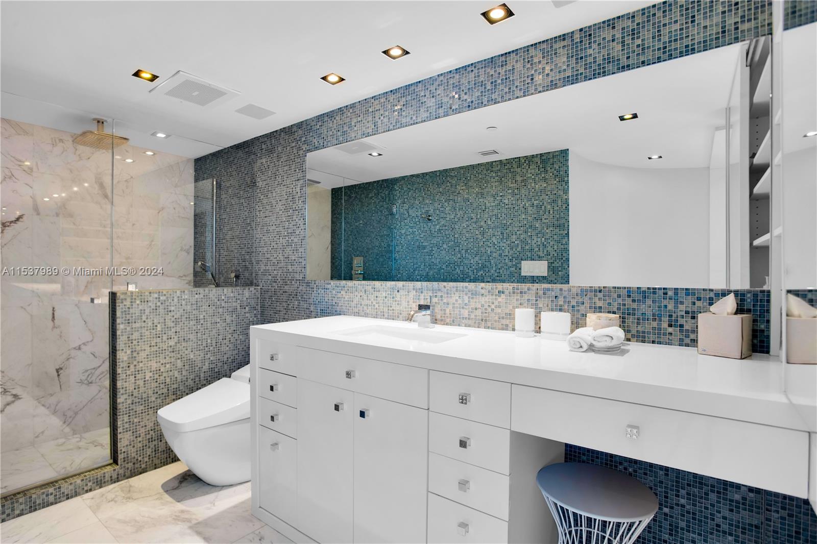 6801 Collins Ave LPH12( Door 01/02), Miami Beach, Florida 33141, 3 Bedrooms Bedrooms, ,3 BathroomsBathrooms,Residential,For Sale,6801 Collins Ave LPH12( Door 01/02),A11537989