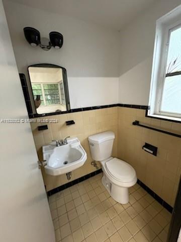 755 Alton Rd 2, Miami Beach, Florida 33139, 2 Bedrooms Bedrooms, ,2 BathroomsBathrooms,Residential,For Sale,755 Alton Rd 2,A11538052