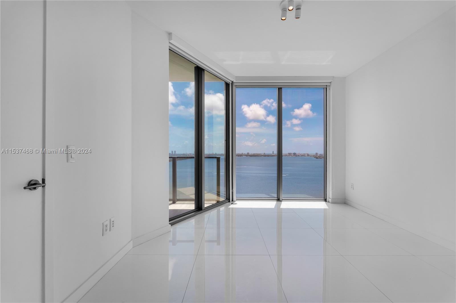 2900 NE 7th Ave 2604, Miami, Florida 33137, 2 Bedrooms Bedrooms, ,2 BathroomsBathrooms,Residential,For Sale,2900 NE 7th Ave 2604,A11537468