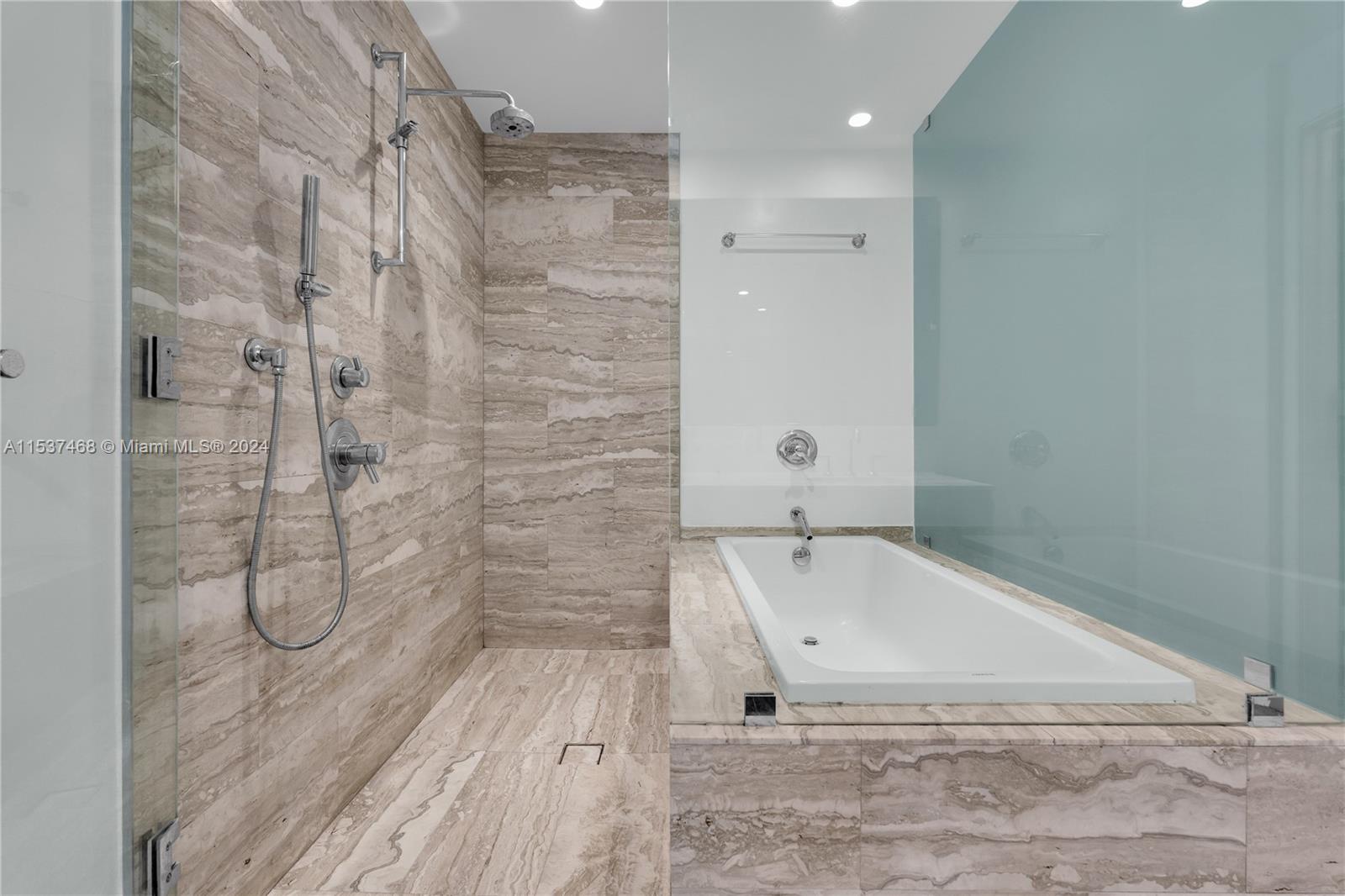 2900 NE 7th Ave 2604, Miami, Florida 33137, 2 Bedrooms Bedrooms, ,2 BathroomsBathrooms,Residential,For Sale,2900 NE 7th Ave 2604,A11537468