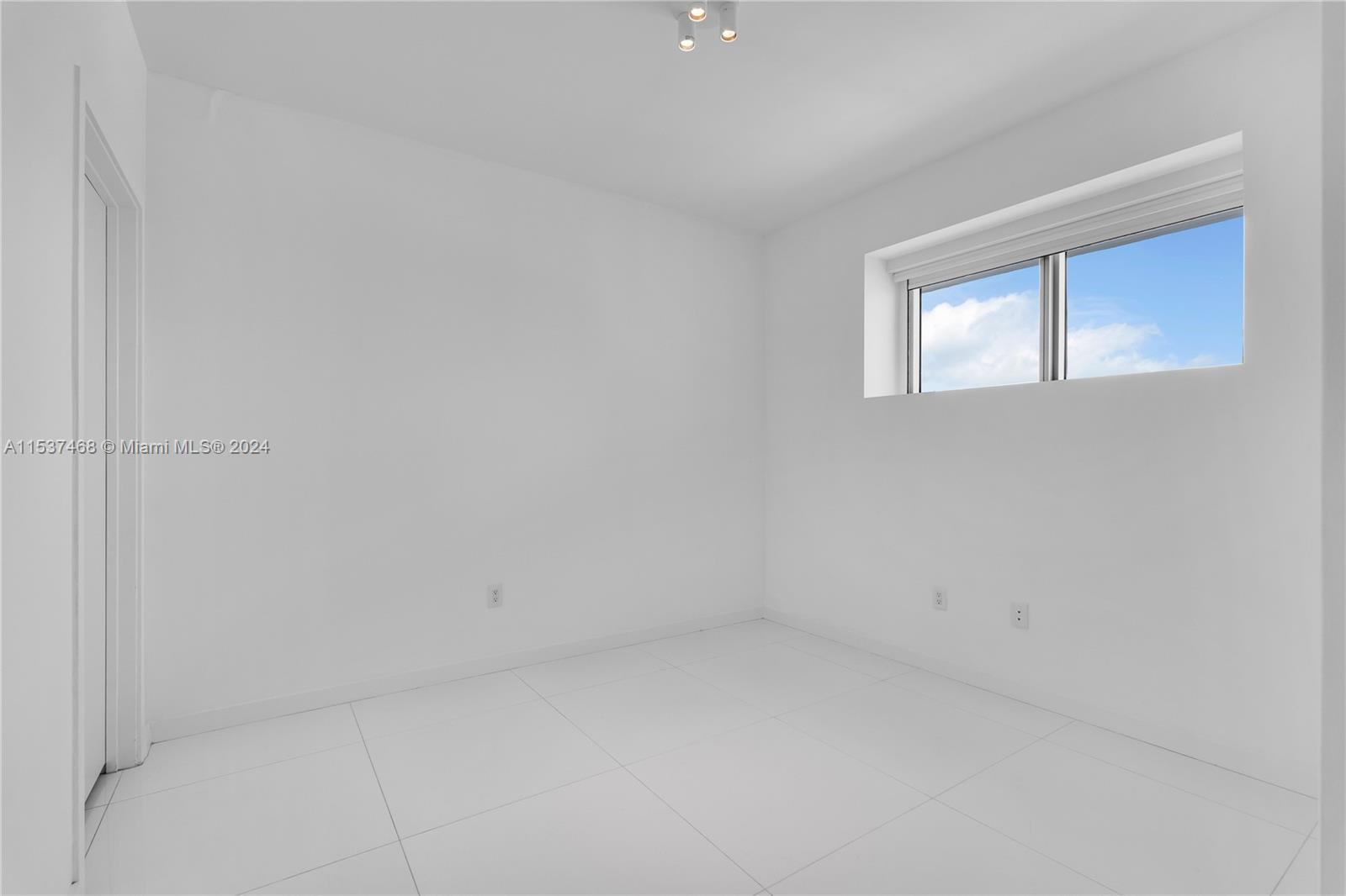 2900 NE 7th Ave 2604, Miami, Florida 33137, 2 Bedrooms Bedrooms, ,2 BathroomsBathrooms,Residential,For Sale,2900 NE 7th Ave 2604,A11537468