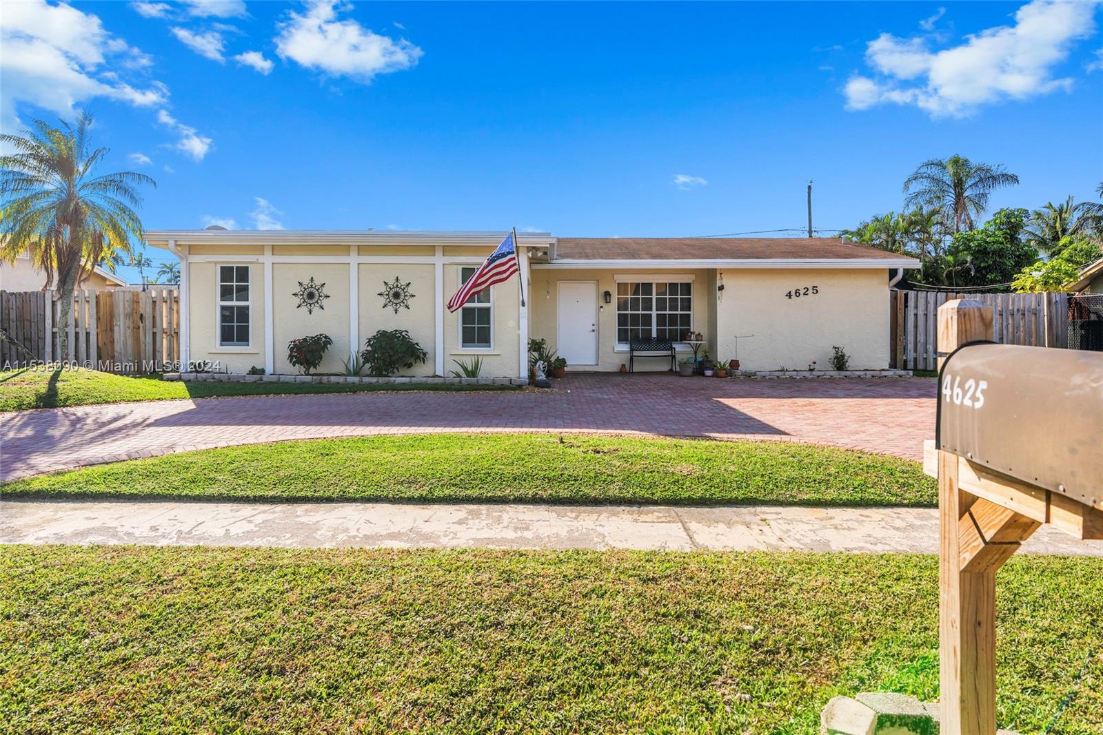 4625 NW 113th Ave  For Sale A11538090, FL