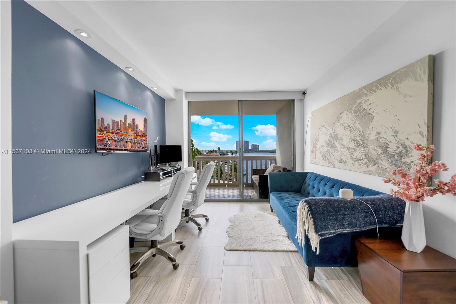 3rd Bedroom/Den