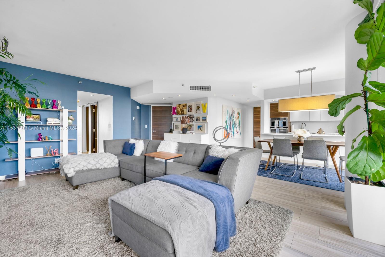 1000 Island Blvd, Aventura, FL, 33160 United States, 3 Bedrooms Bedrooms, ,2 BathroomsBathrooms,Residential,For Sale,Island Blvd,A11537103