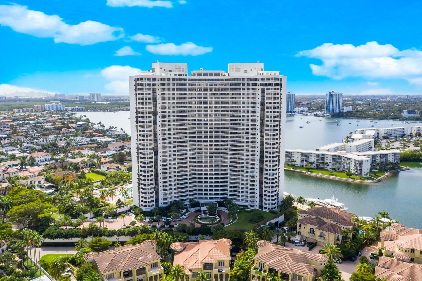 1000 Island Blvd, Aventura, FL, 33160 United States, 3 Bedrooms Bedrooms, ,2 BathroomsBathrooms,Residential,For Sale,Island Blvd,A11537103